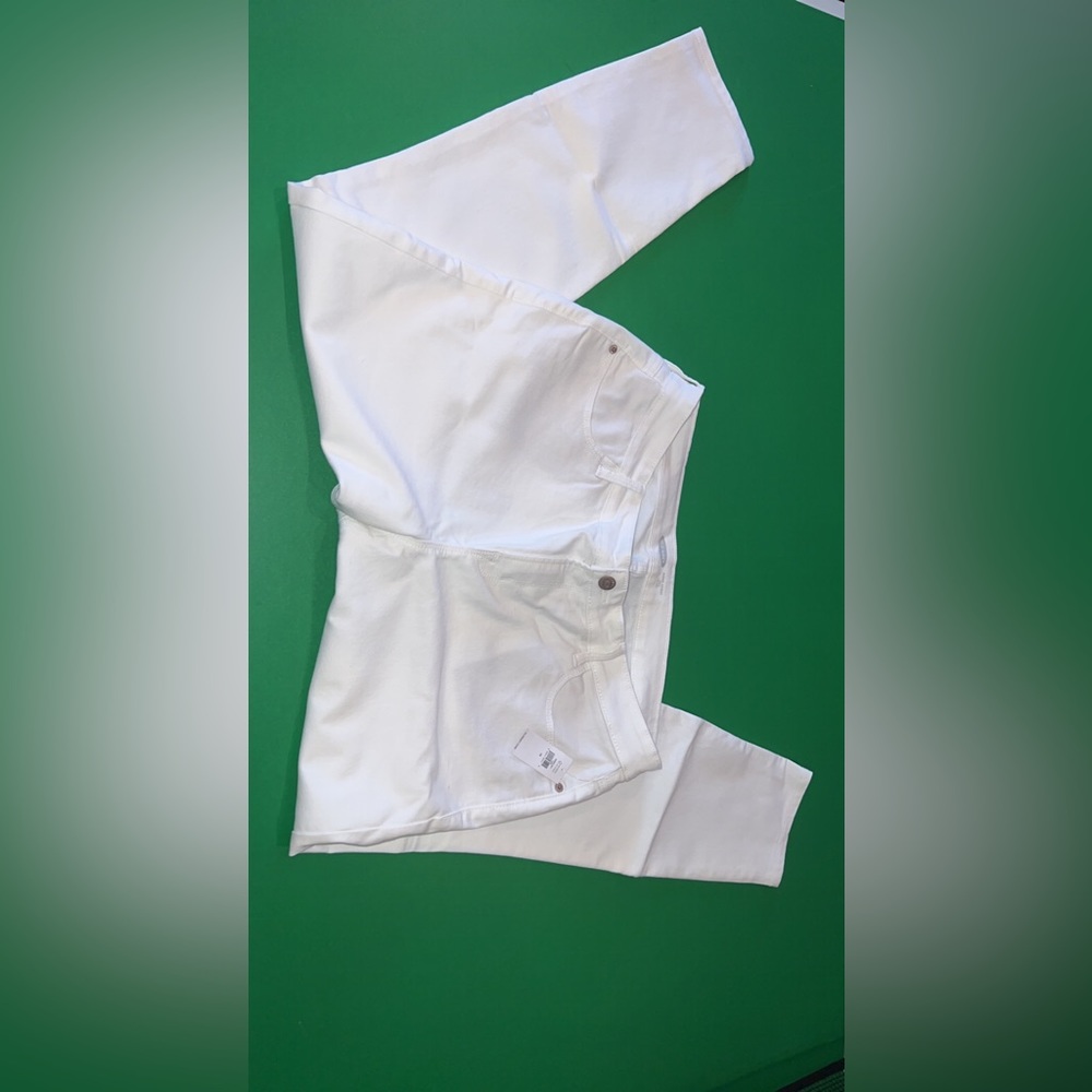 Women’s white old navy jeans